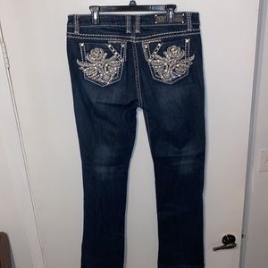 LA idol Jean diamond flower design on pocket